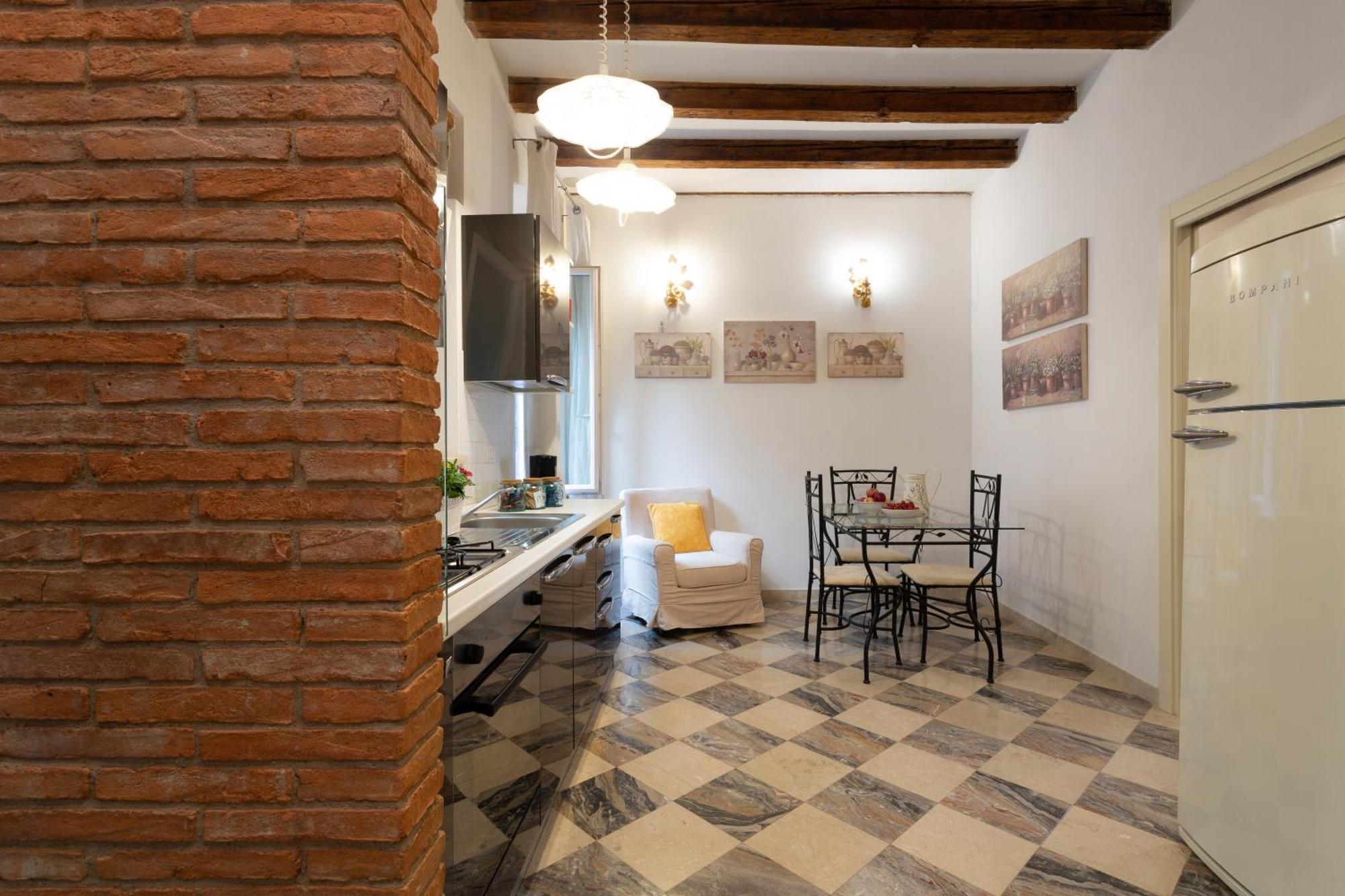 La Castellana Lägenhet Bergamo Exteriör bild